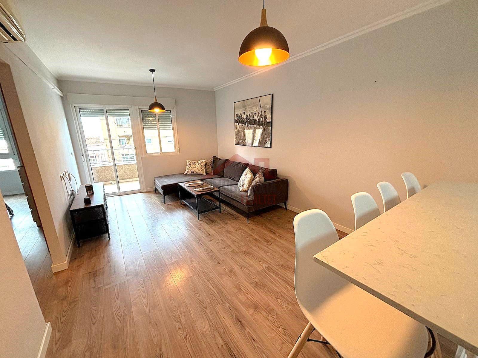 2 makuuhuone Asunto myytävänä paikassa Elche / Elx - 156 000 € (Ref: 9447323)