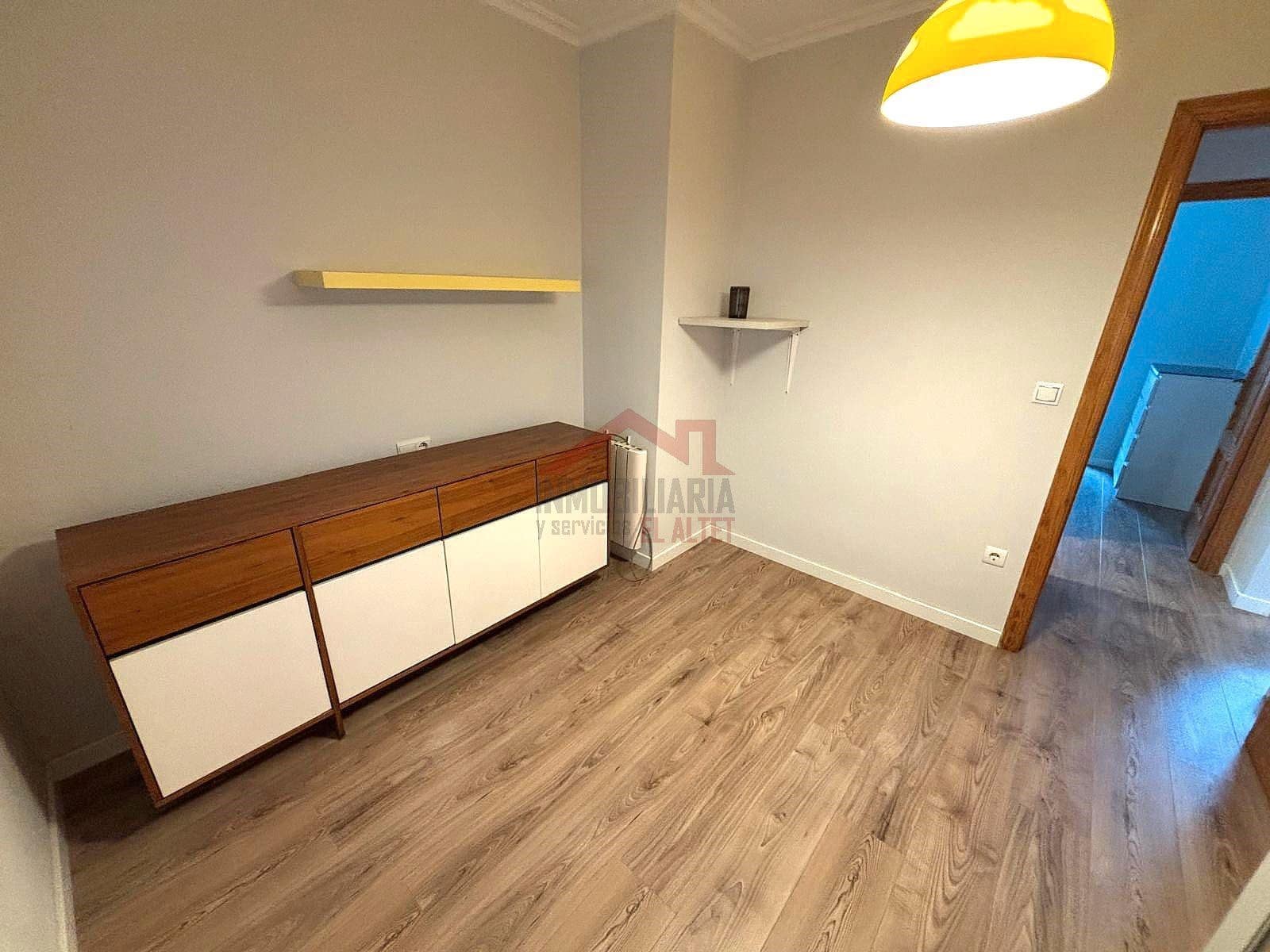 2 makuuhuone Asunto myytävänä paikassa Elche / Elx - 156 000 € (Ref: 9447323)