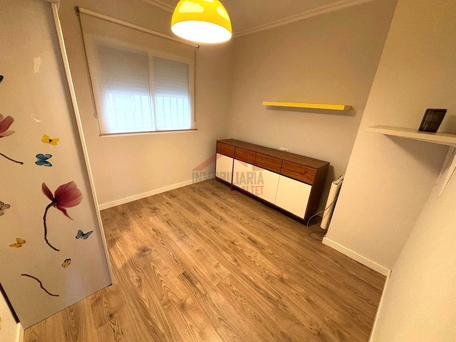 2 makuuhuone Asunto myytävänä paikassa Elche / Elx - 156 000 € (Ref: 9447323)