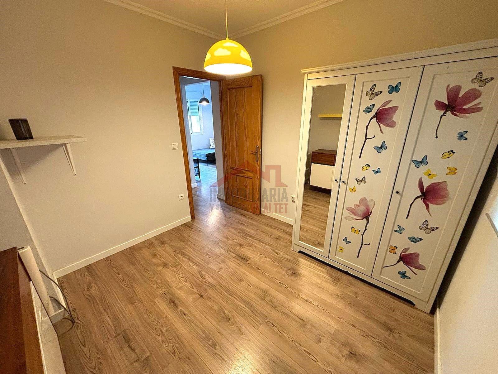 2 makuuhuone Asunto myytävänä paikassa Elche / Elx - 156 000 € (Ref: 9447323)