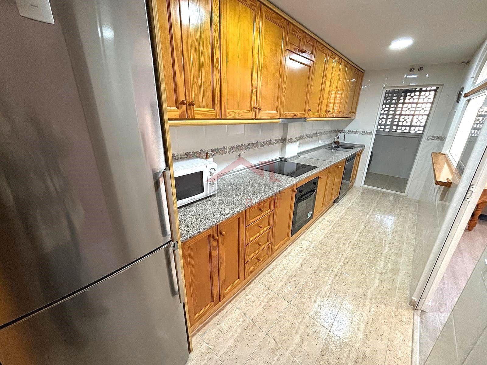 2 Zimmer Apartment zu vermieten in Santa Pola mit Pool - 850 € (Ref: 9454754)