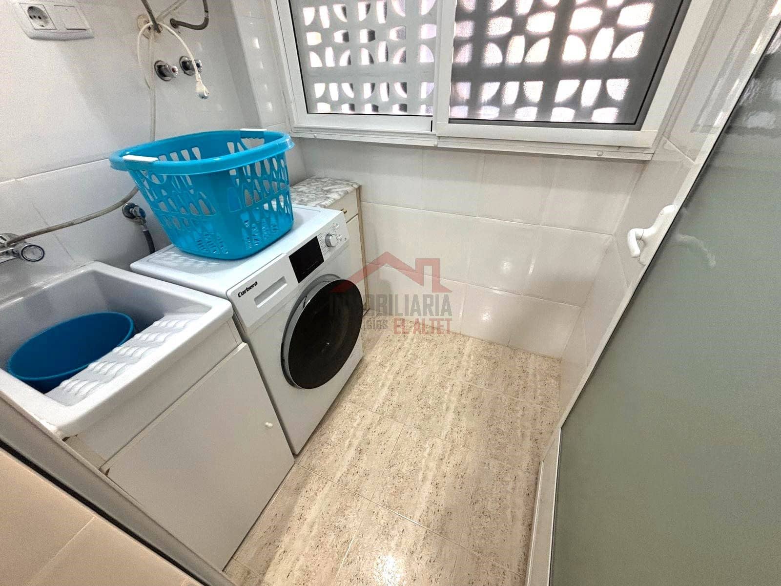 2 Zimmer Apartment zu vermieten in Santa Pola mit Pool - 850 € (Ref: 9454754)