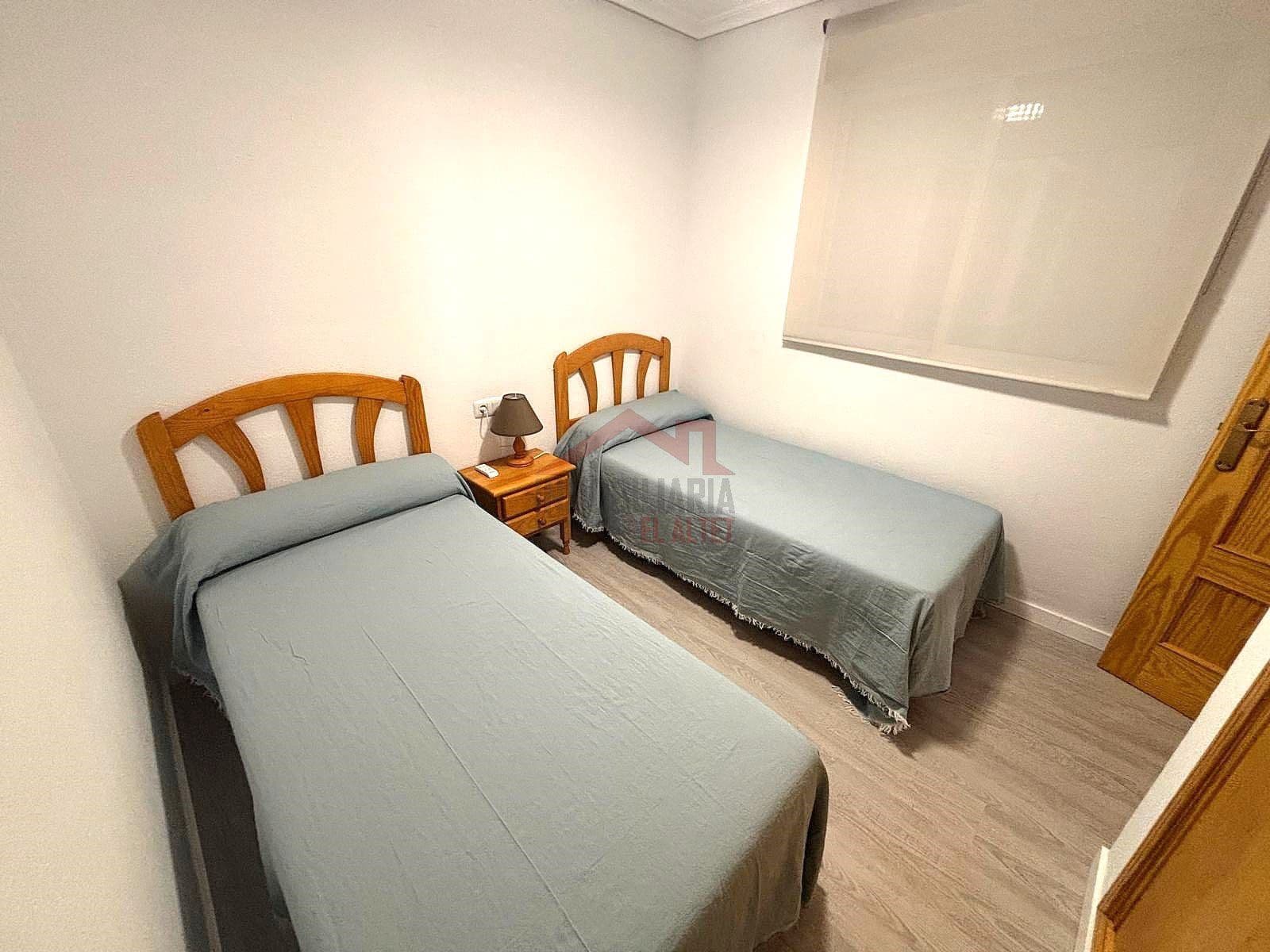 2 Zimmer Apartment zu vermieten in Santa Pola mit Pool - 850 € (Ref: 9454754)