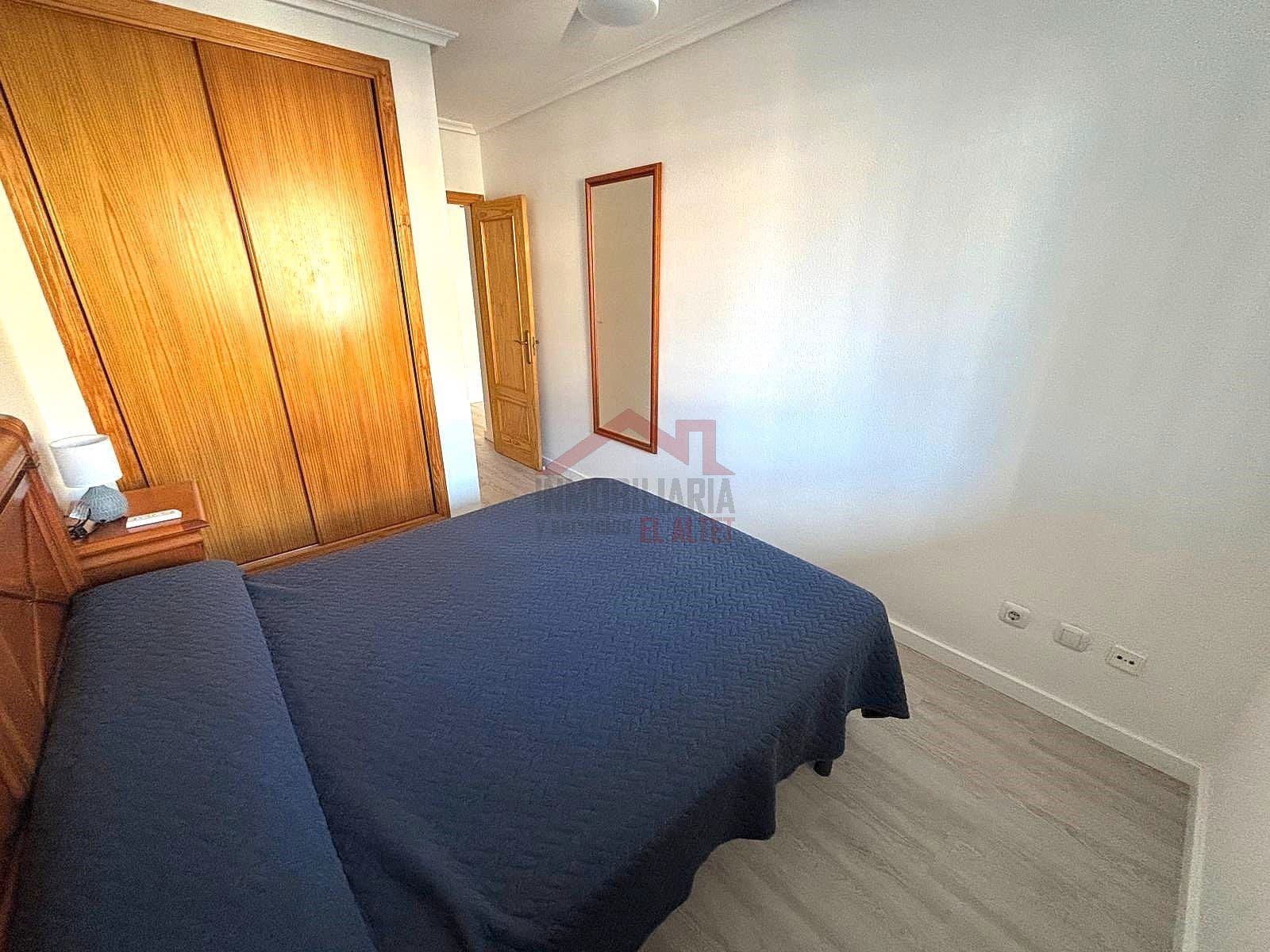 2 Zimmer Apartment zu vermieten in Santa Pola mit Pool - 850 € (Ref: 9454754)