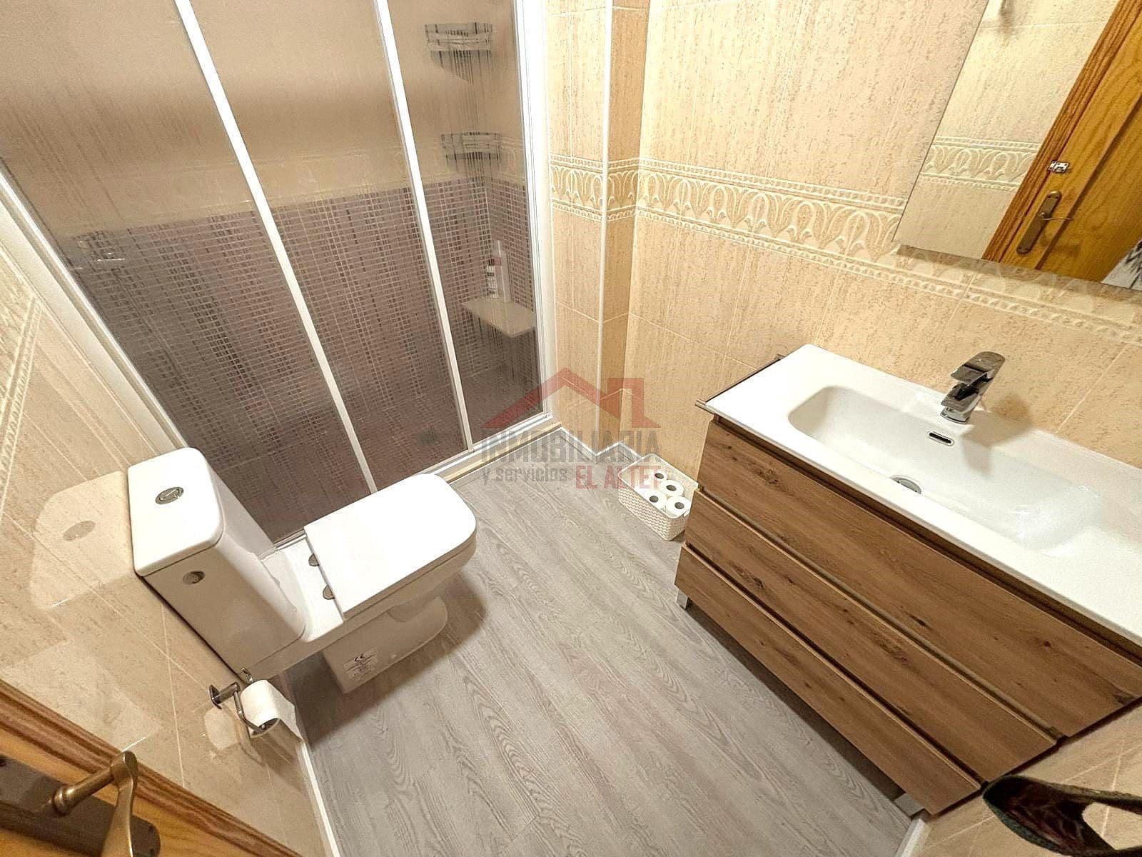 2 Zimmer Apartment zu vermieten in Santa Pola mit Pool - 850 € (Ref: 9454754)