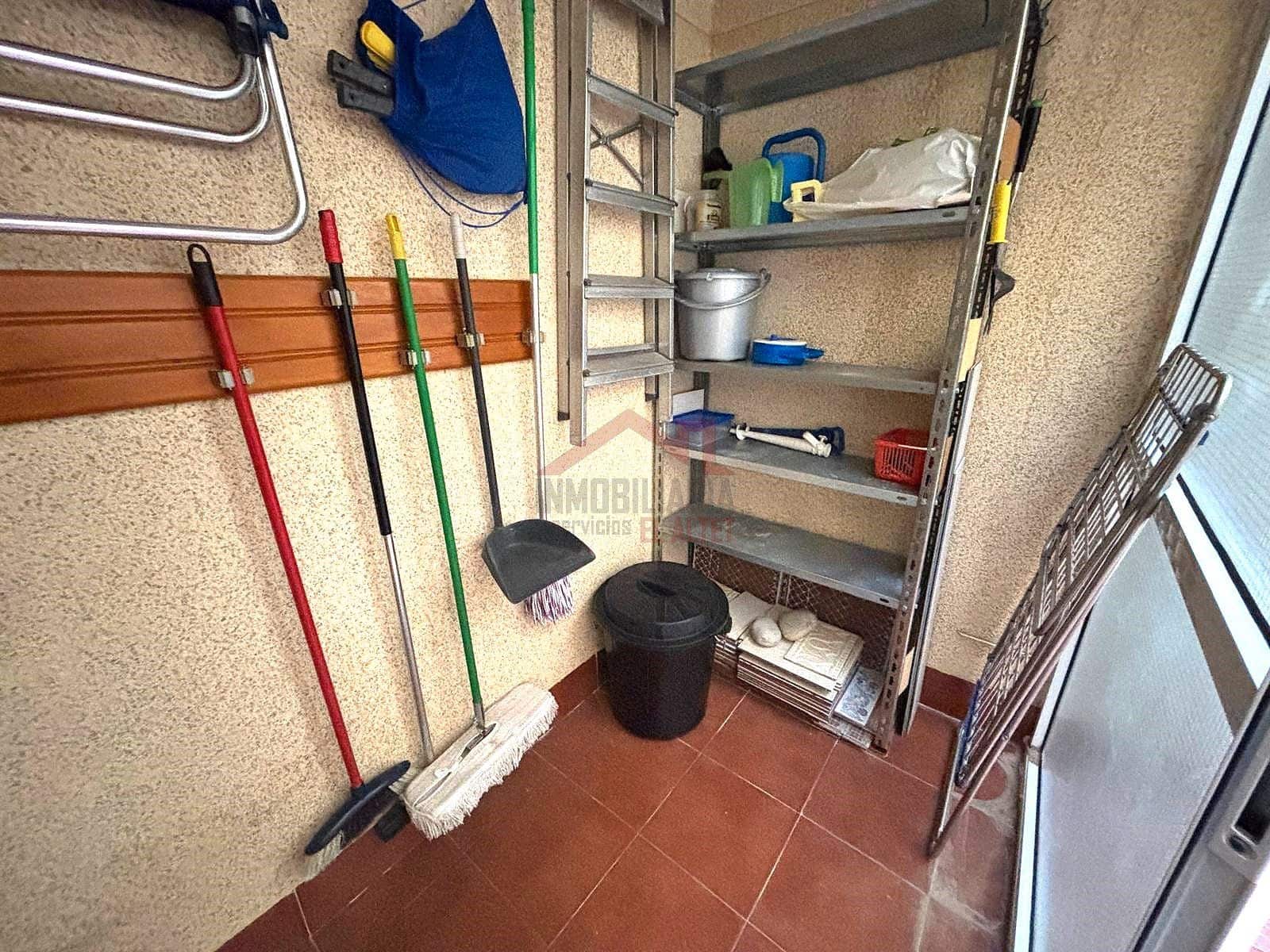 2 Zimmer Apartment zu vermieten in Santa Pola mit Pool - 850 € (Ref: 9454754)