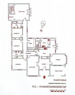 Chalet de 5 habitaciones en Puerto de la Cruz en venta con garaje - 800.000 € (Ref: 9556275)