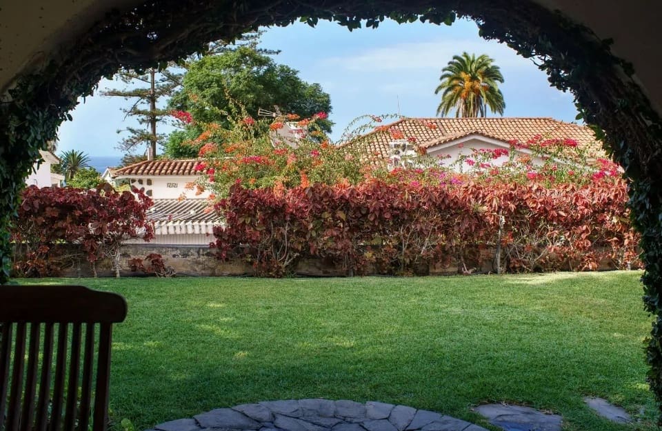 Chalet de 5 habitaciones en Puerto de la Cruz en venta con garaje - 800.000 € (Ref: 9556275)