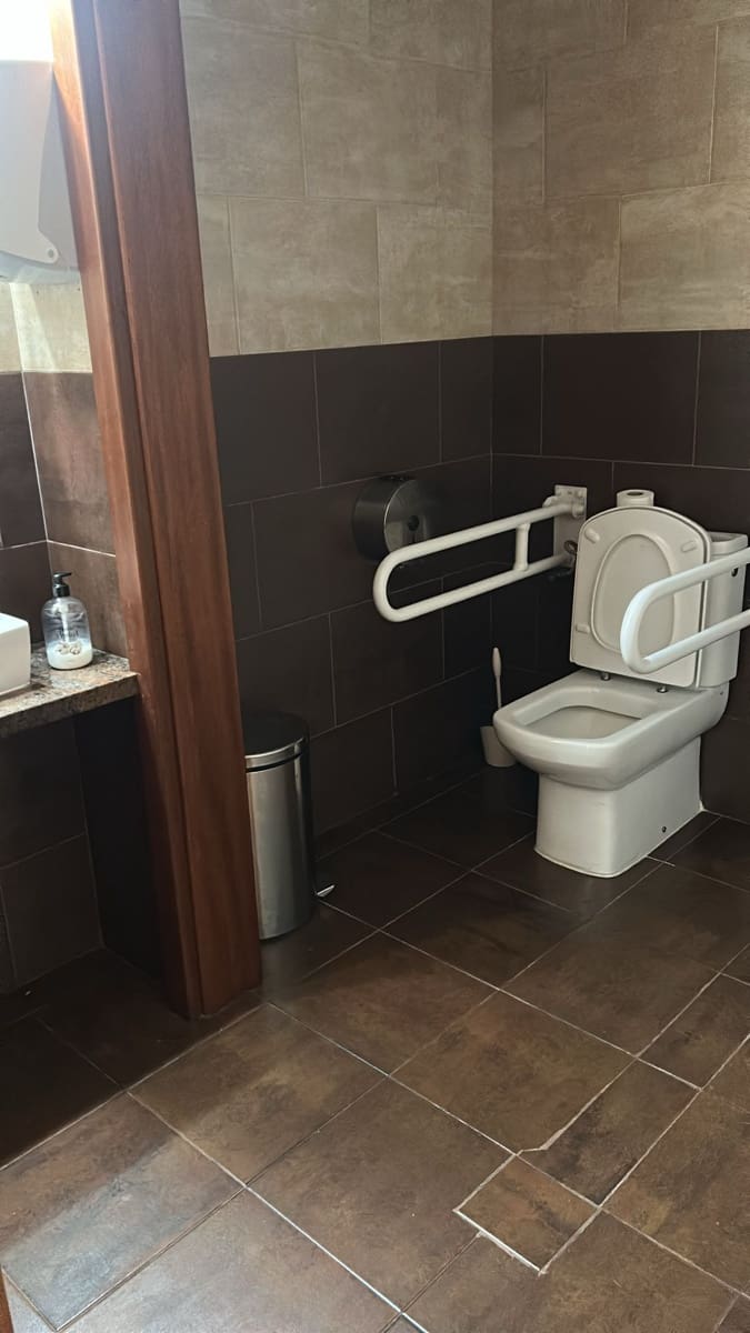 Restaurant/Bar for rent in San Cristobal de La Laguna - € 1,100 (Ref: 9585253)