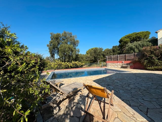 4 sypialnia Willa na sprzedaż w Santa Cristina d'Aro z basenem - 550 000 € (Ref: 8782584)