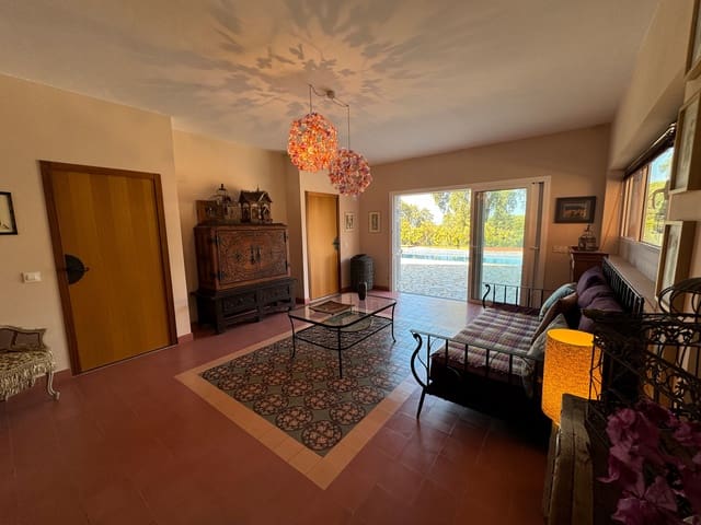 4 sypialnia Willa na sprzedaż w Santa Cristina d'Aro z basenem - 550 000 € (Ref: 8782584)