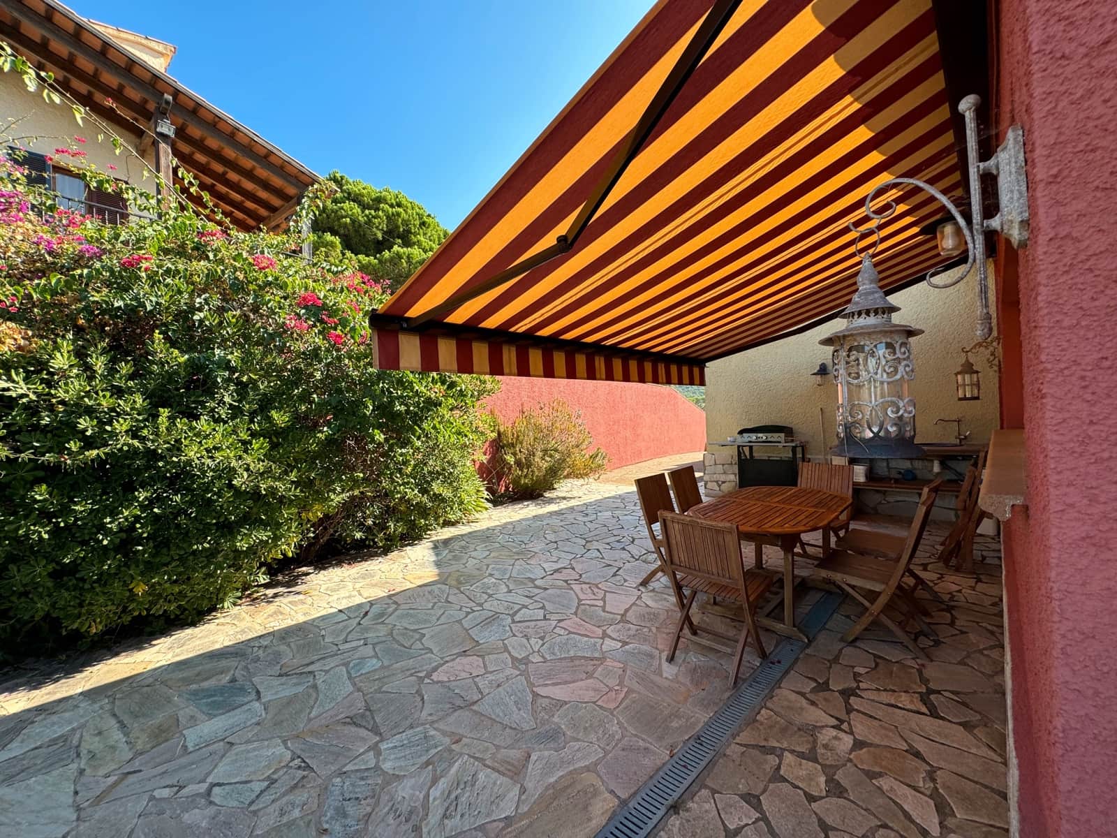 4 soveværelse Villa til salg i Santa Cristina d'Aro med swimmingpool - € 550.000 (Ref: 8782584)