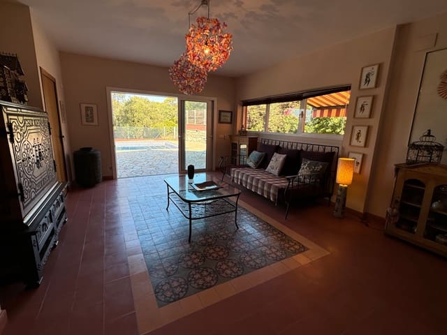 4 sypialnia Willa na sprzedaż w Santa Cristina d'Aro z basenem - 550 000 € (Ref: 8782584)