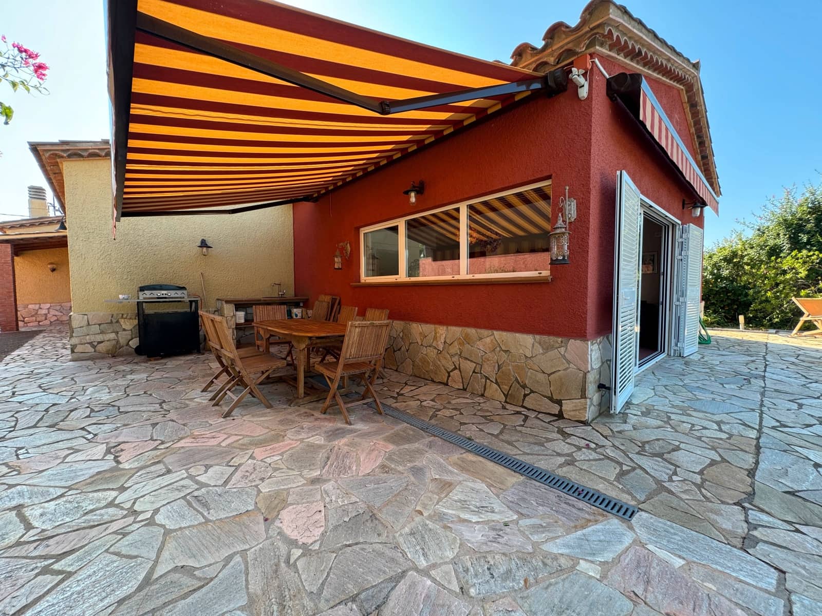 4 soveværelse Villa til salg i Santa Cristina d'Aro med swimmingpool - € 550.000 (Ref: 8782584)