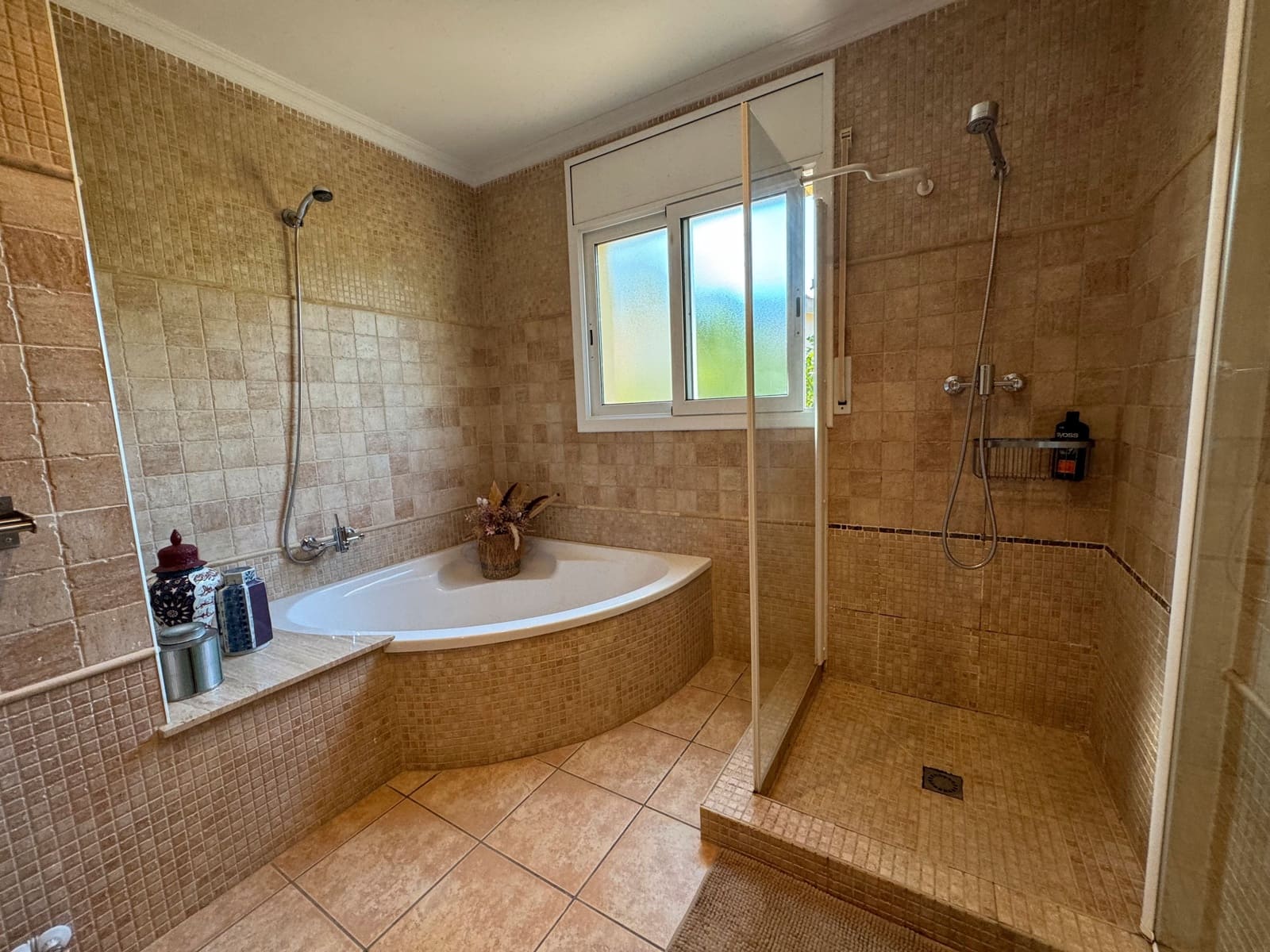 4 soveværelse Villa til salg i Santa Cristina d'Aro med swimmingpool - € 550.000 (Ref: 8782584)