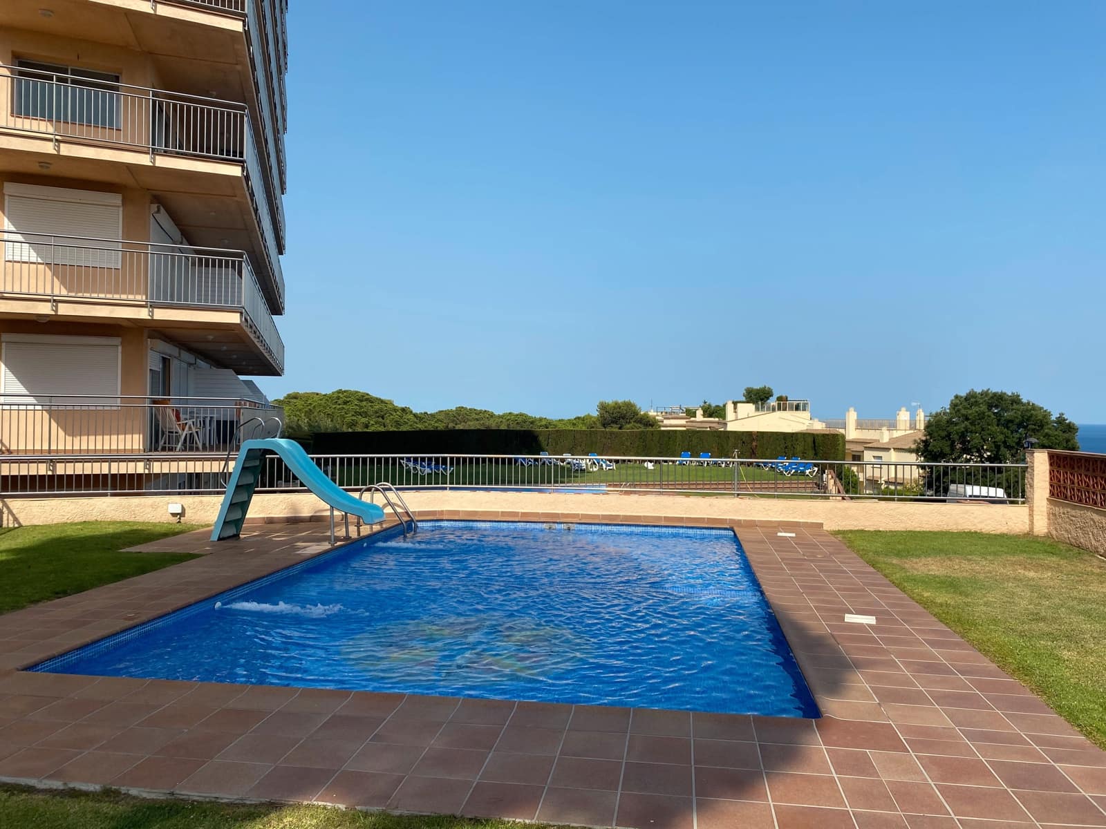 2 bedroom Flat for sale in Sant Feliu de Guixols with pool garage - € 350,000 (Ref: 8782590)