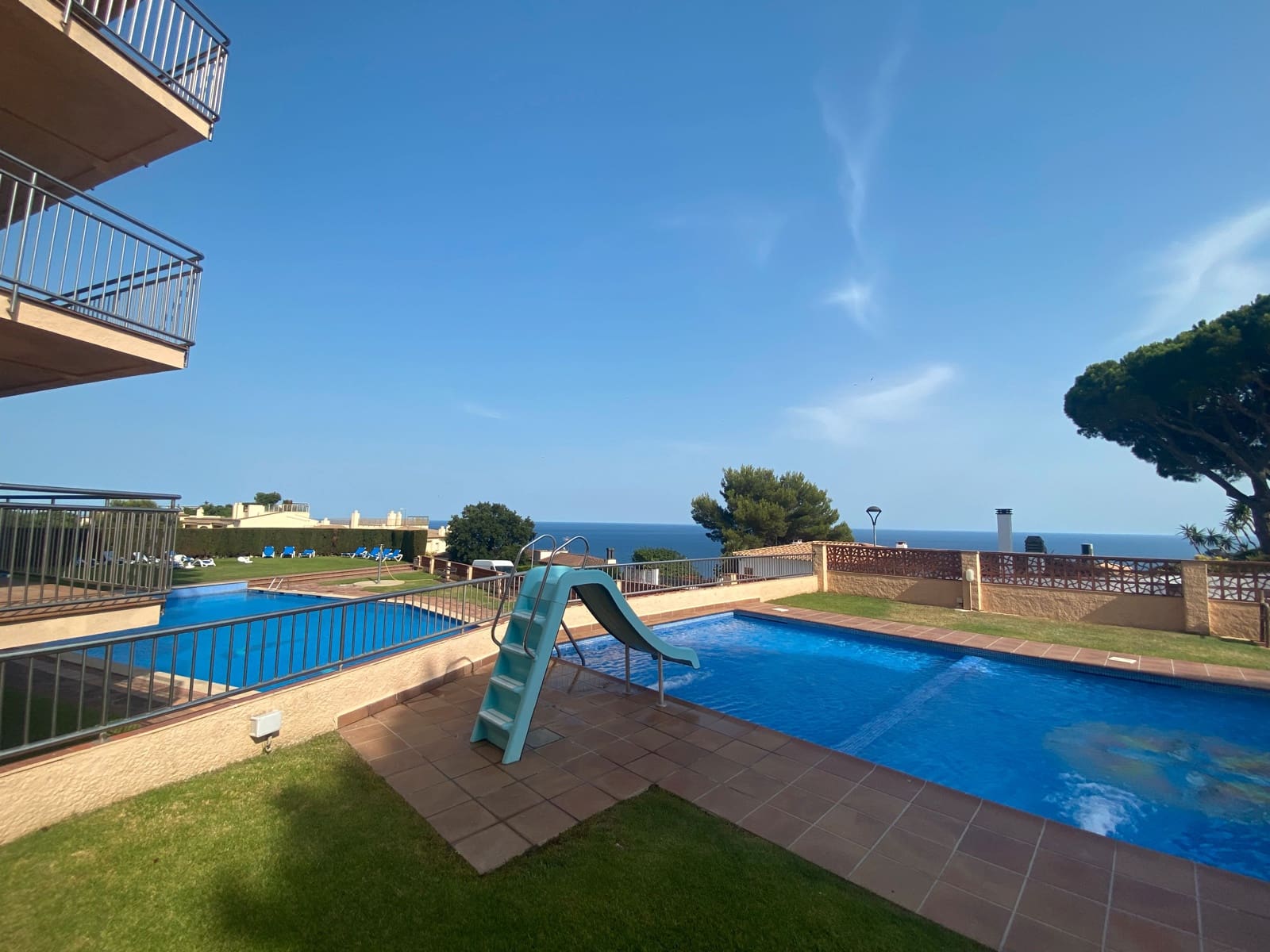 2 bedroom Flat for sale in Sant Feliu de Guixols with pool garage - € 350,000 (Ref: 8782590)