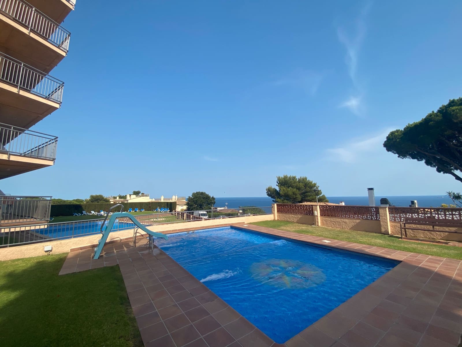 2 bedroom Flat for sale in Sant Feliu de Guixols with pool garage - € 350,000 (Ref: 8782590)