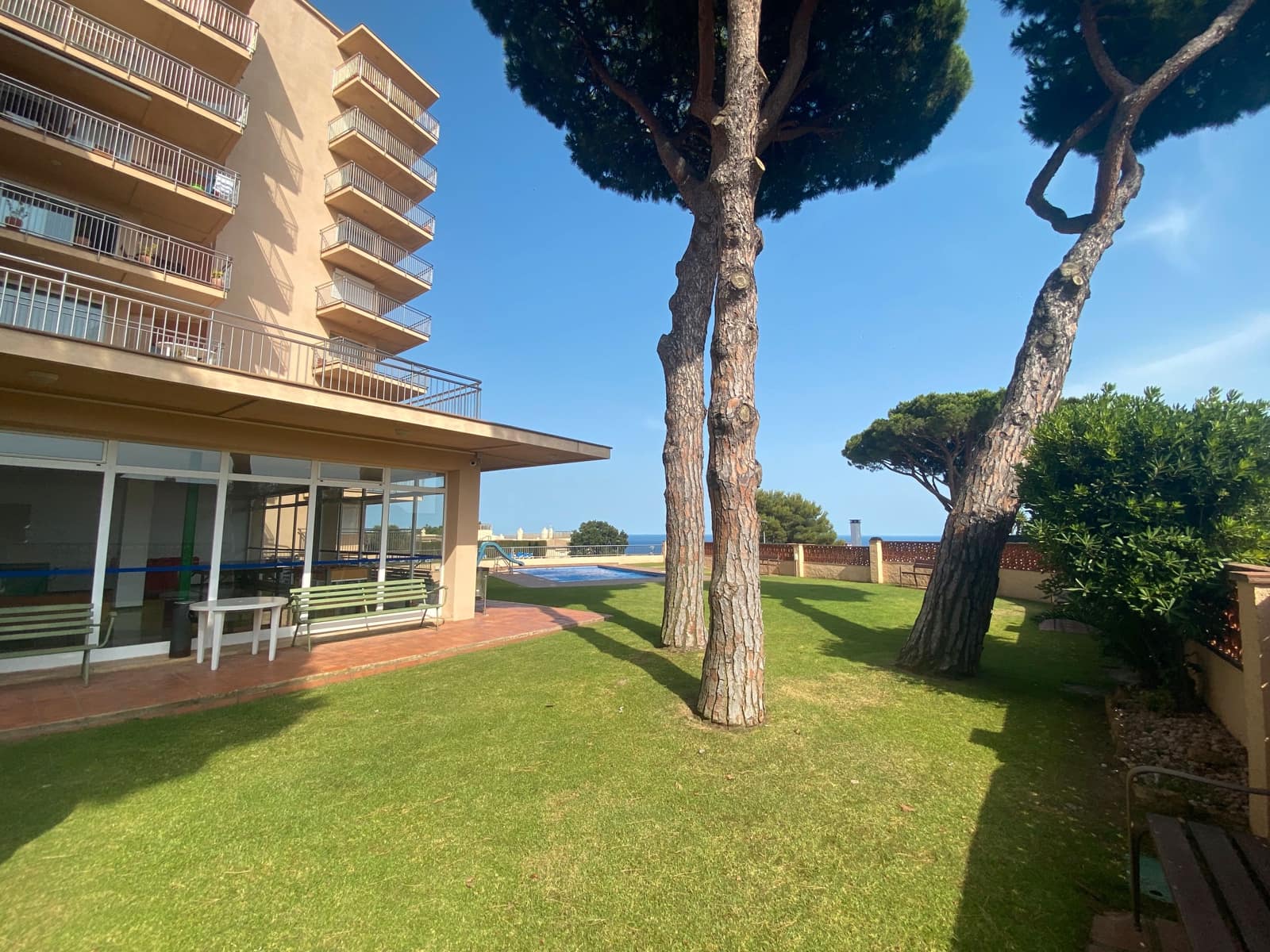 2 bedroom Flat for sale in Sant Feliu de Guixols with pool garage - € 350,000 (Ref: 8782590)