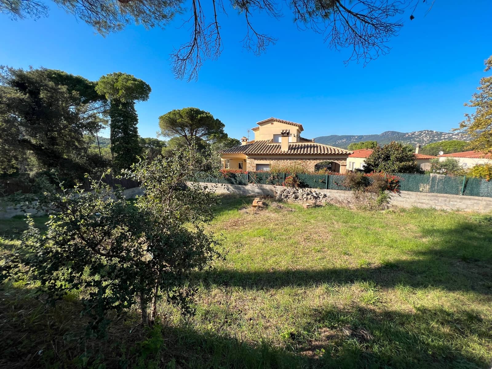 Grunde uden byggetilladelser til salg i Santa Cristina d'Aro - € 150.000 (Ref: 8782601)