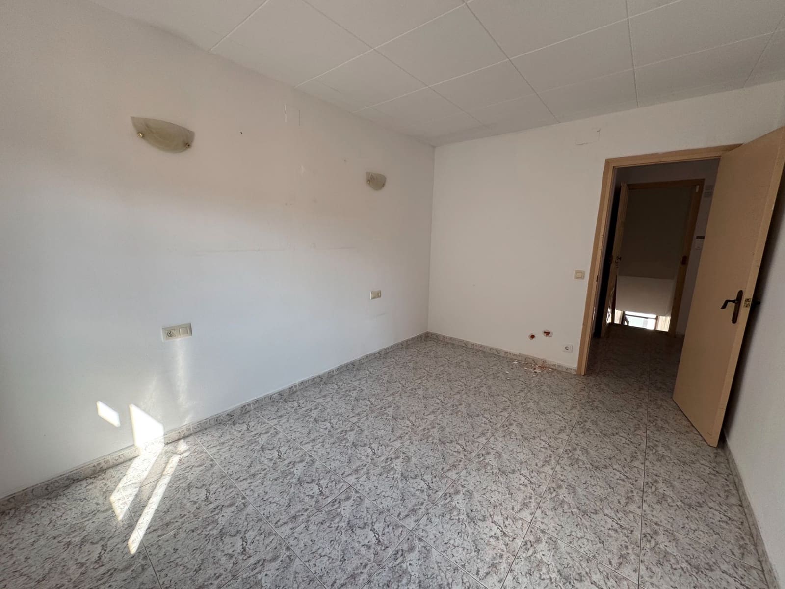 3 soveværelse Byhus til salg i Sant Feliu de Guixols med garage - € 230.000 (Ref: 8927132)
