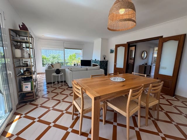 4 camera da letto Villa in vendita in Sant Feliu de Guíxols con piscina garage - 670.000 € (Rif: 9030430)