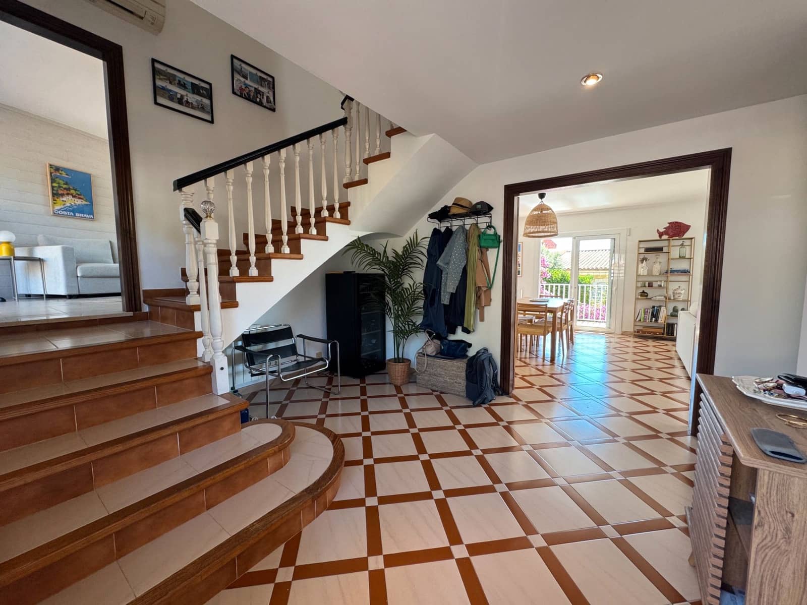 4 bedroom Villa for sale in Sant Feliu de Guixols with pool garage - € 670,000 (Ref: 9030430)