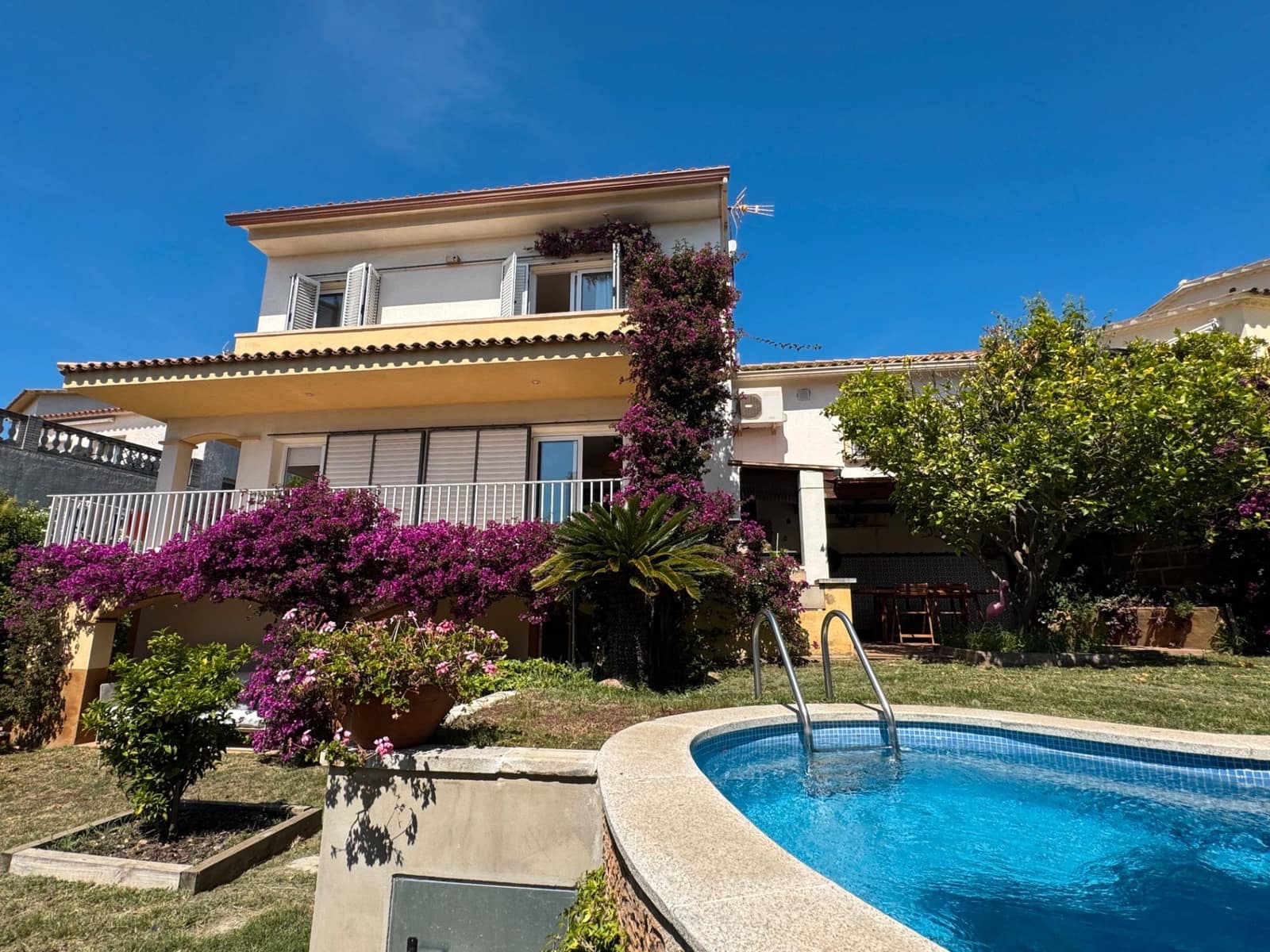 4 soveværelse Villa til salg i Sant Feliu de Guixols med swimmingpool garage - € 670.000 (Ref: 9030430)