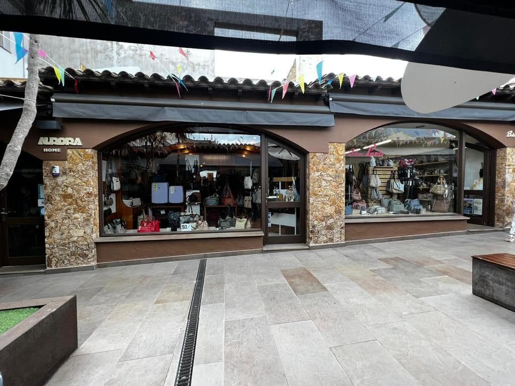 Erhverv til salg i Palafrugell - € 150.000 (Ref: 8784573)