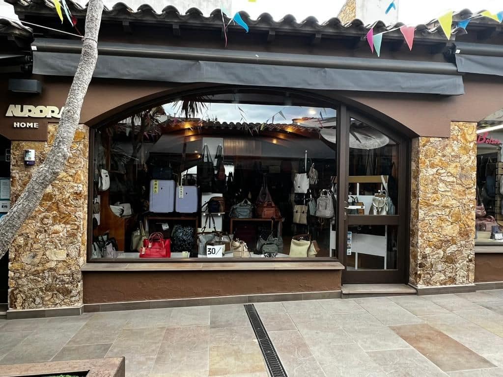 Erhverv til salg i Palafrugell - € 150.000 (Ref: 8784573)