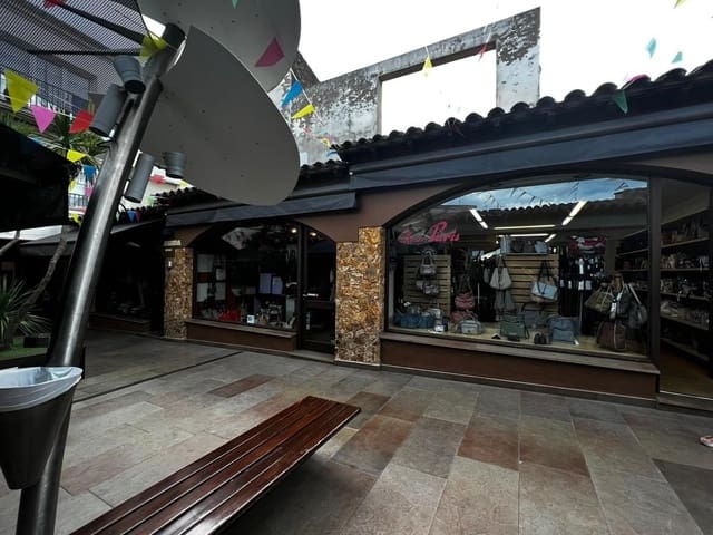 Erhverv til salg i Palafrugell - € 150.000 (Ref: 8784573)