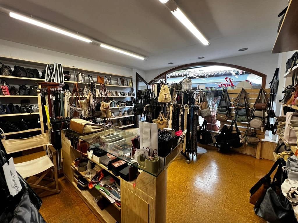 Erhverv til salg i Palafrugell - € 150.000 (Ref: 8784573)