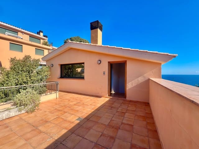 4 bedroom Semi-detached Villa for sale in Begur with pool - € 675,000 (Ref: 8987069)