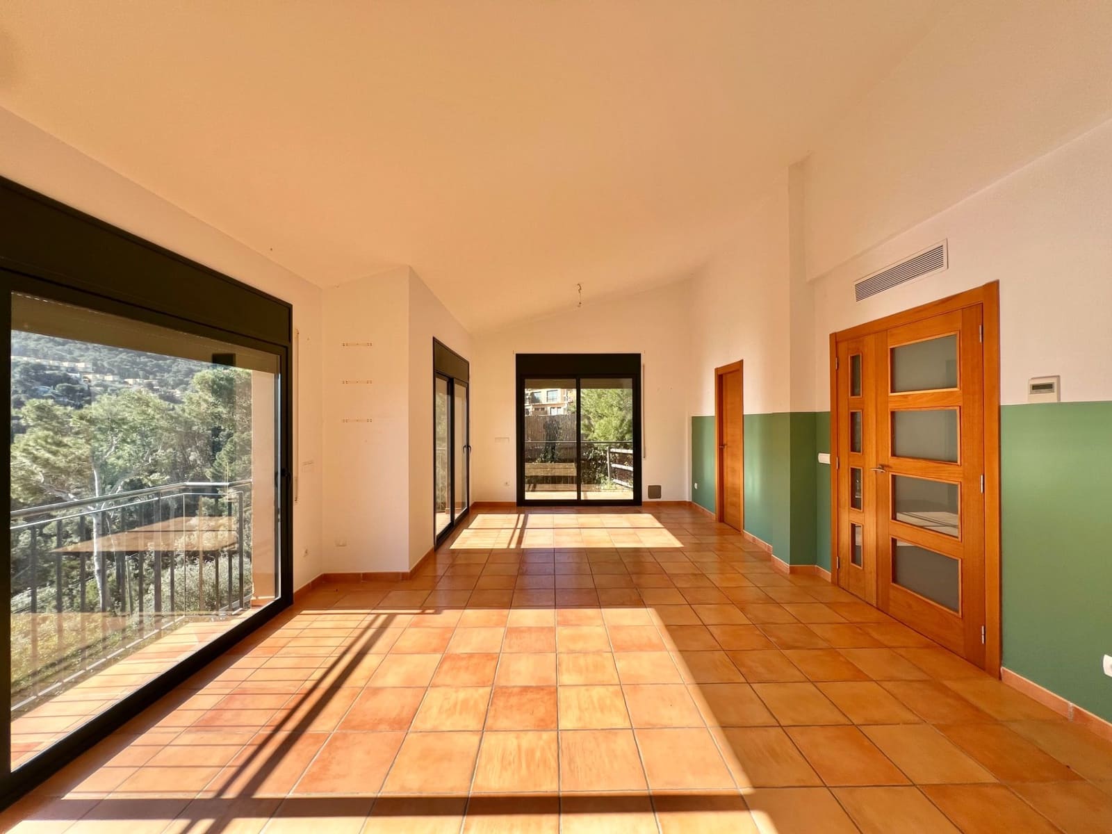 4 soveværelse Semi-Rækkehus til salg i Begur med swimmingpool - € 675.000 (Ref: 8987069)