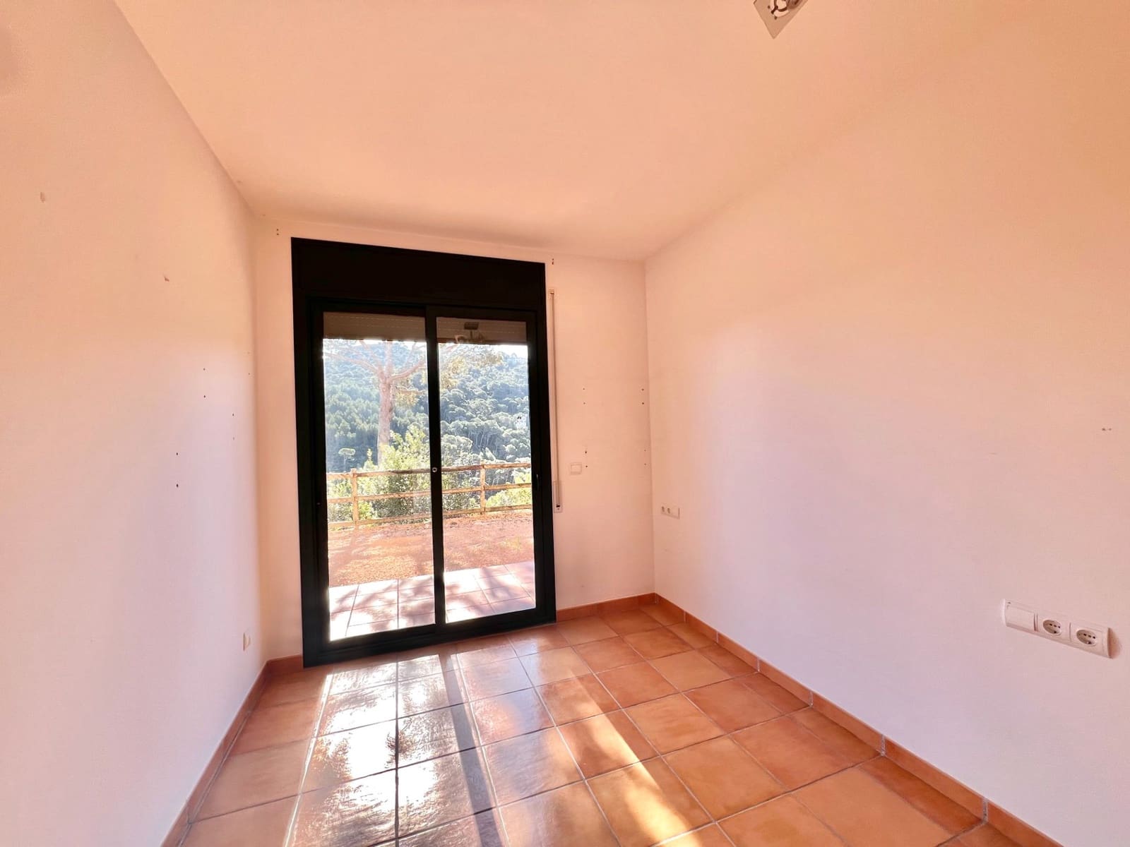 4 soveværelse Semi-Rækkehus til salg i Begur med swimmingpool - € 675.000 (Ref: 8987069)