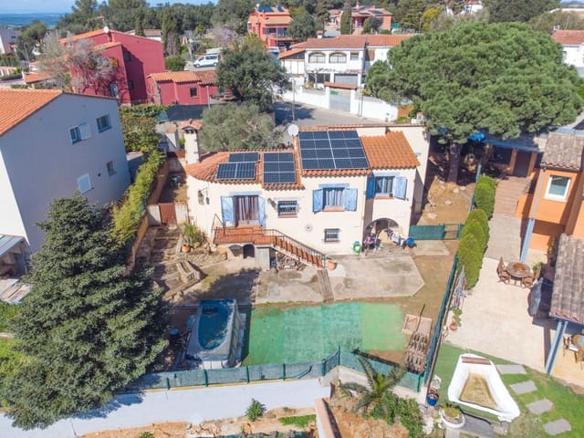 3 soveværelse Finca/Landehus til salg i Begur - € 350.000 (Ref: 8987070)