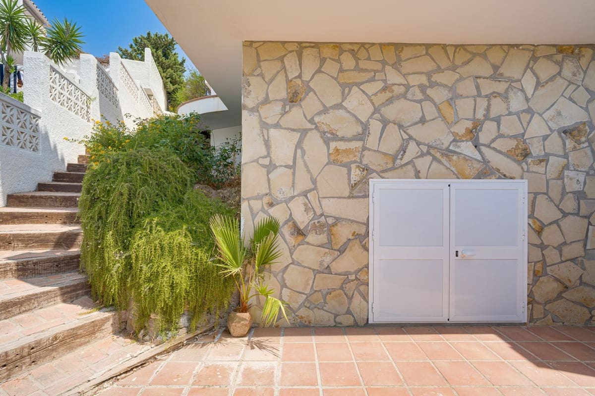 6 camera da letto Villa in vendita in Mijas con piscina - 1.095.000 € (Rif: 10009521)