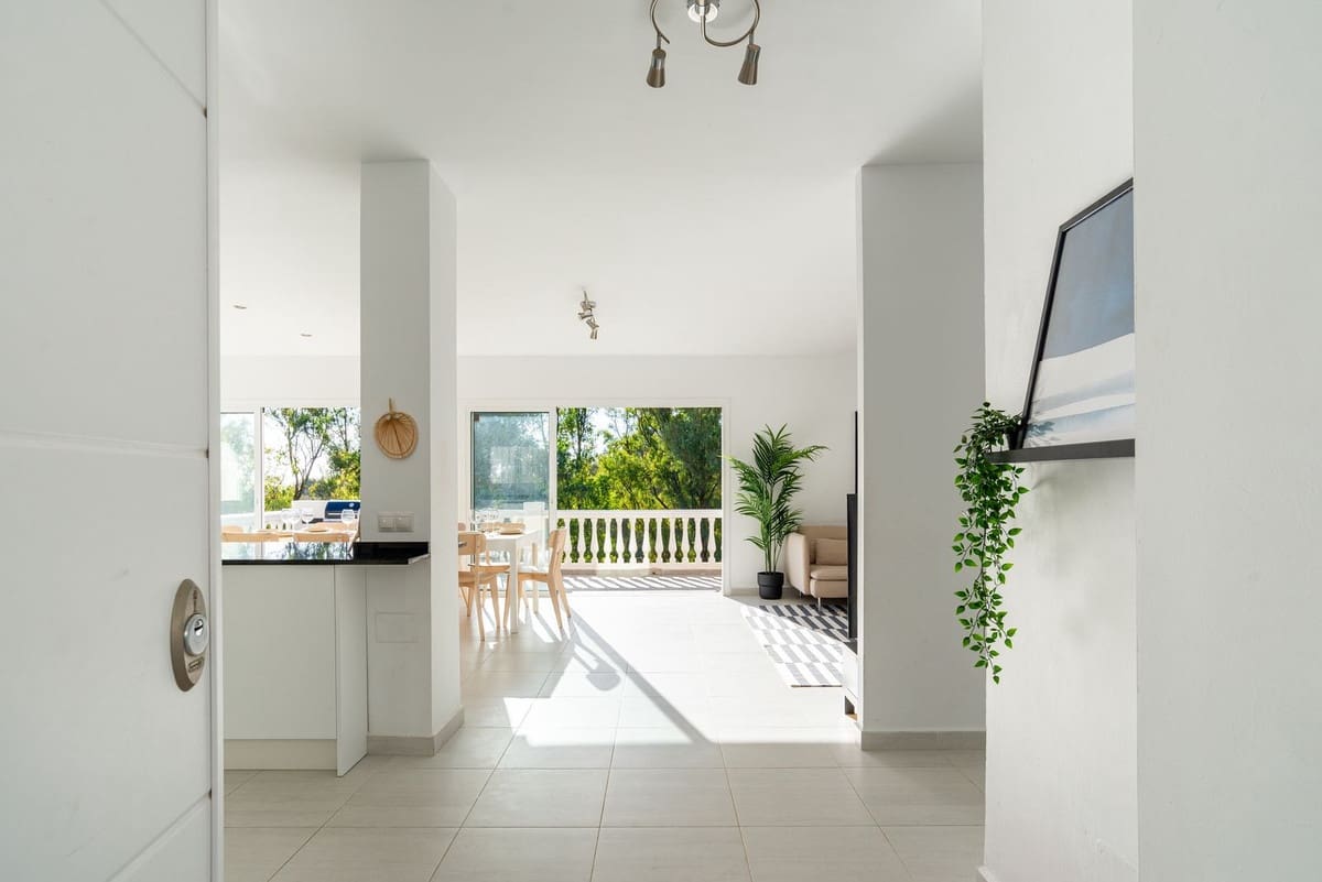 3 bedroom Villa for sale in Torrenueva with pool - € 890,000 (Ref: 10023262)