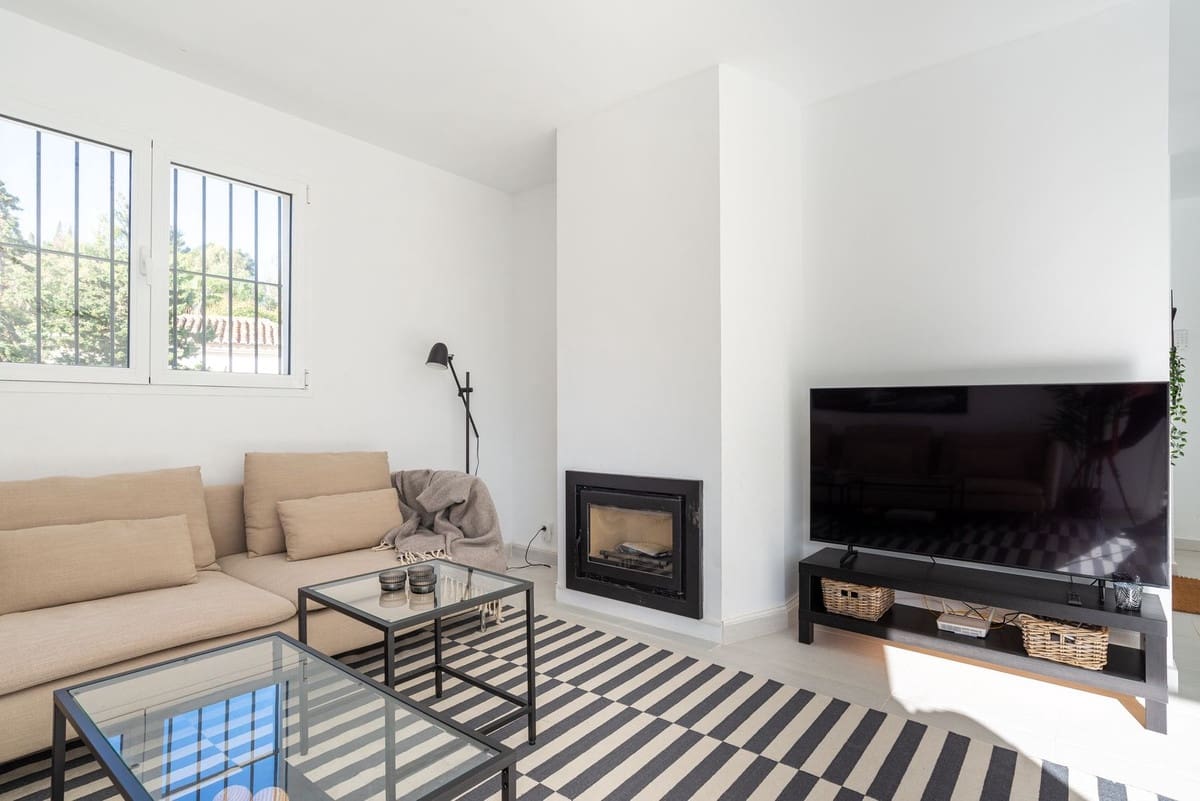 3 bedroom Villa for sale in Torrenueva with pool - € 890,000 (Ref: 10023262)