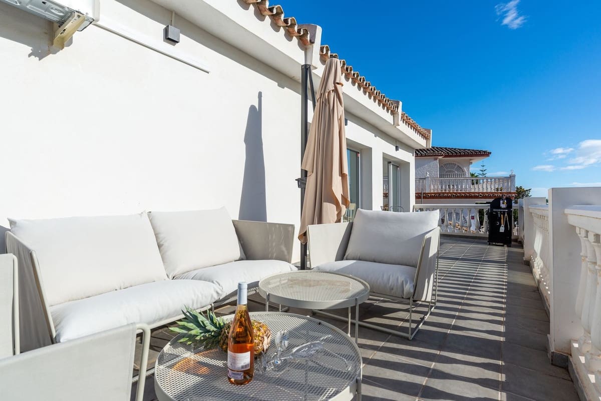 3 bedroom Villa for sale in Torrenueva with pool - € 890,000 (Ref: 10023262)
