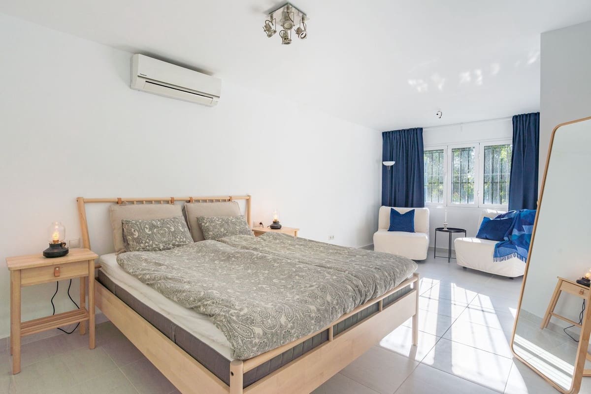 3 bedroom Villa for sale in Torrenueva with pool - € 890,000 (Ref: 10023262)