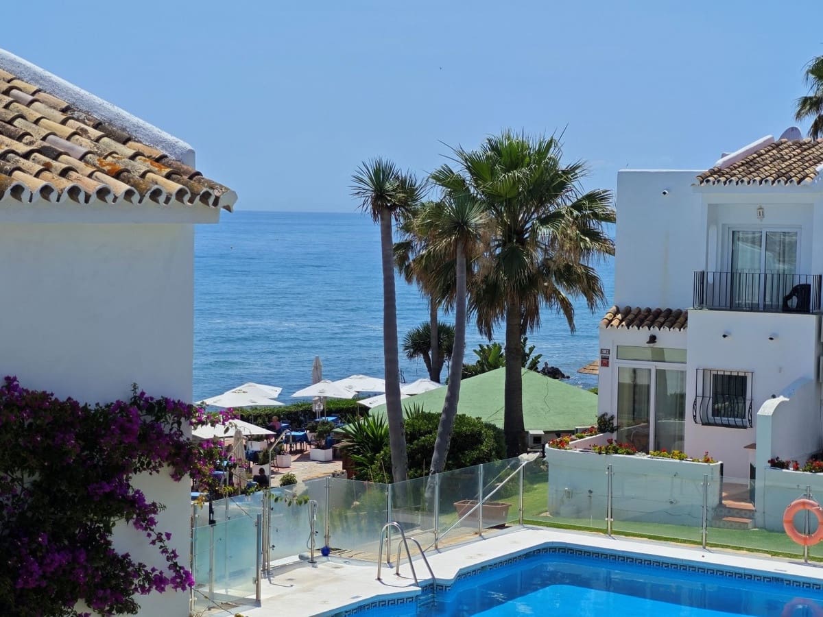 2 soverom Hus til salgs i Riviera del Sol med svømmebasseng - € 599 950 (Ref: 10025037)