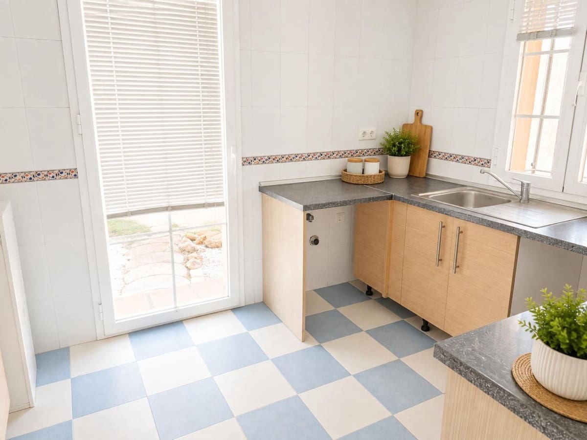 3 slaapkamer Villa te koop in Riviera del Sol met zwembad - € 476.000 (Ref: 10025038)