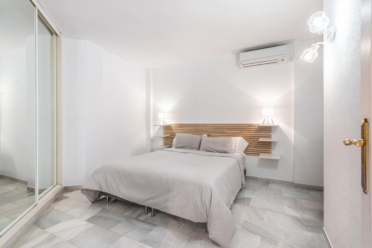 2 sovrum Lägenhet till salu i Calahonda med pool - 359 000 € (Ref: 10035934)