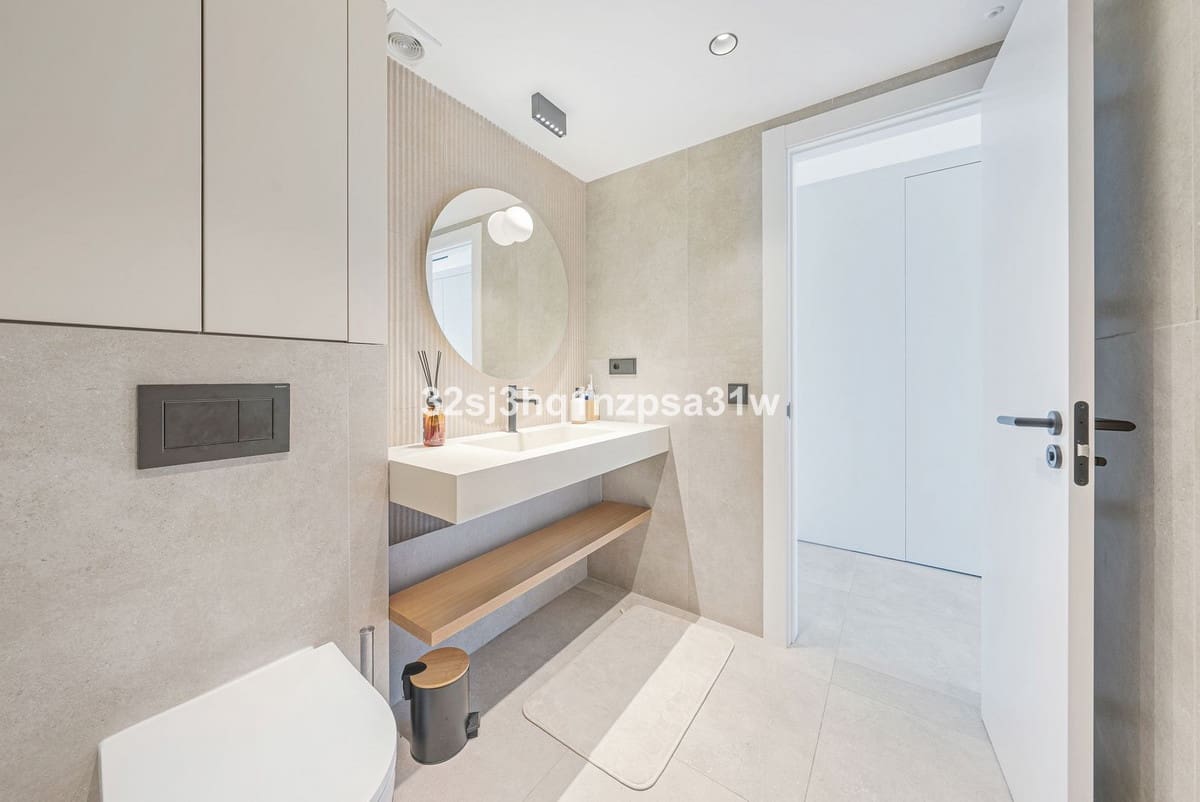 2 slaapkamer Penthouse te koop in Estepona met zwembad - € 475.000 (Ref: 10088554)