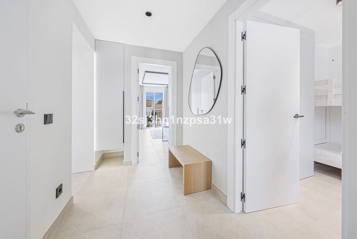 2 slaapkamer Penthouse te koop in Estepona met zwembad - € 475.000 (Ref: 10088554)
