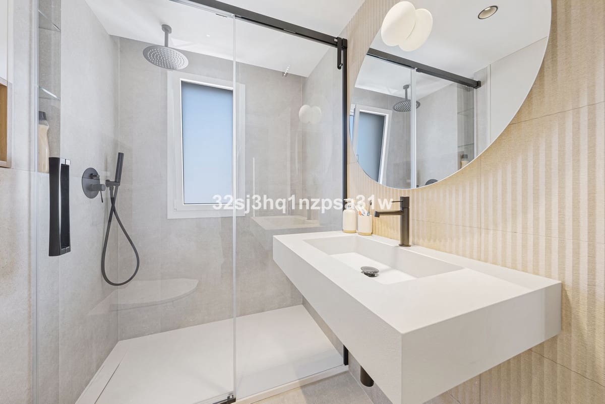 2 slaapkamer Penthouse te koop in Estepona met zwembad - € 475.000 (Ref: 10088554)