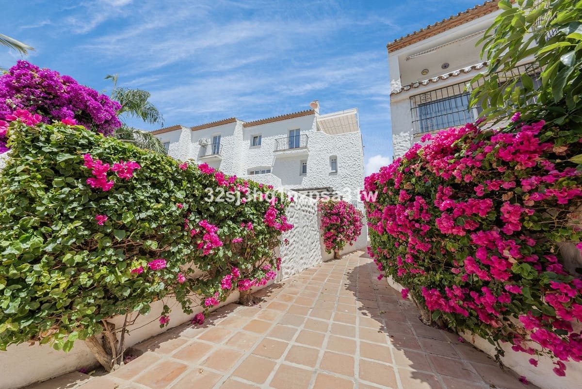 2 slaapkamer Penthouse te koop in Estepona met zwembad - € 475.000 (Ref: 10088554)