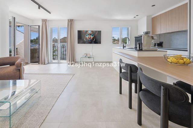 2 quarto Penthouse para venda em Estepona com piscina - 475 000 € (Ref: 10088554)