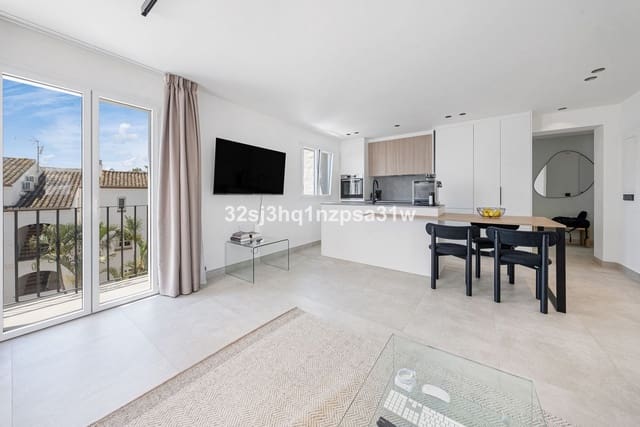 2 quarto Penthouse para venda em Estepona com piscina - 475 000 € (Ref: 10088554)